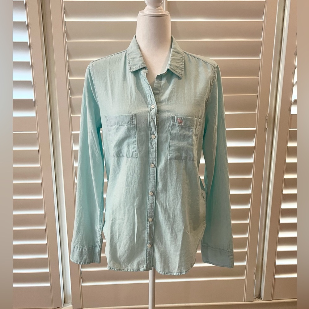 NWT Abercrombie & fitch top L